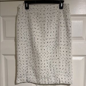 Ann Taylor White Tweed Pencil Skirt with Black Speck